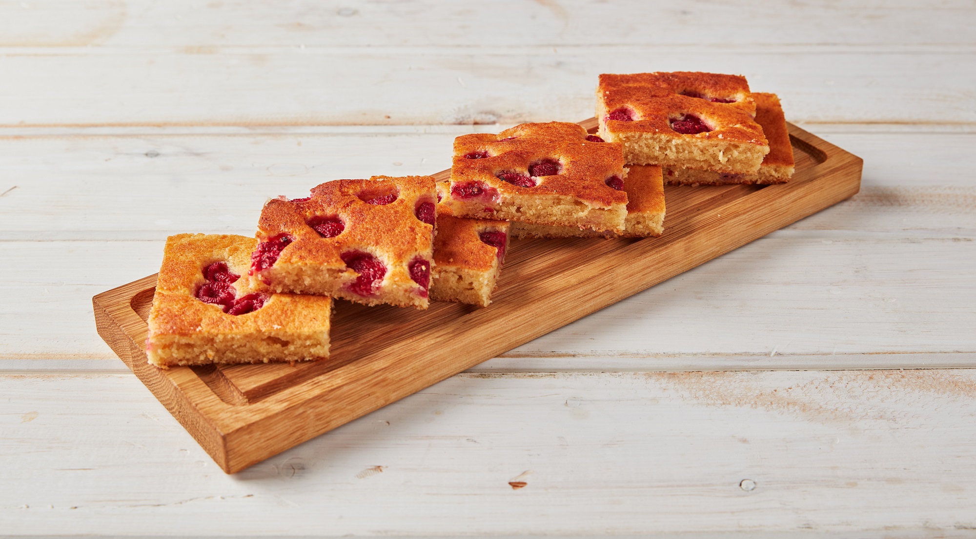 PRI AW23 Raspberry Yoghurt Cake 30.10.23
